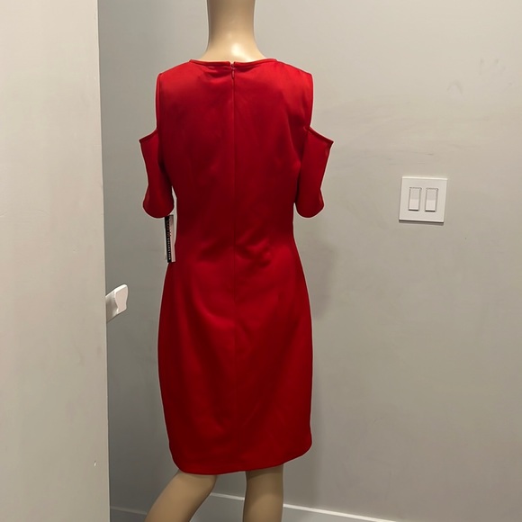 Lori M collection Red Cold Shoulder Dress size MM - Picture 1 of 5